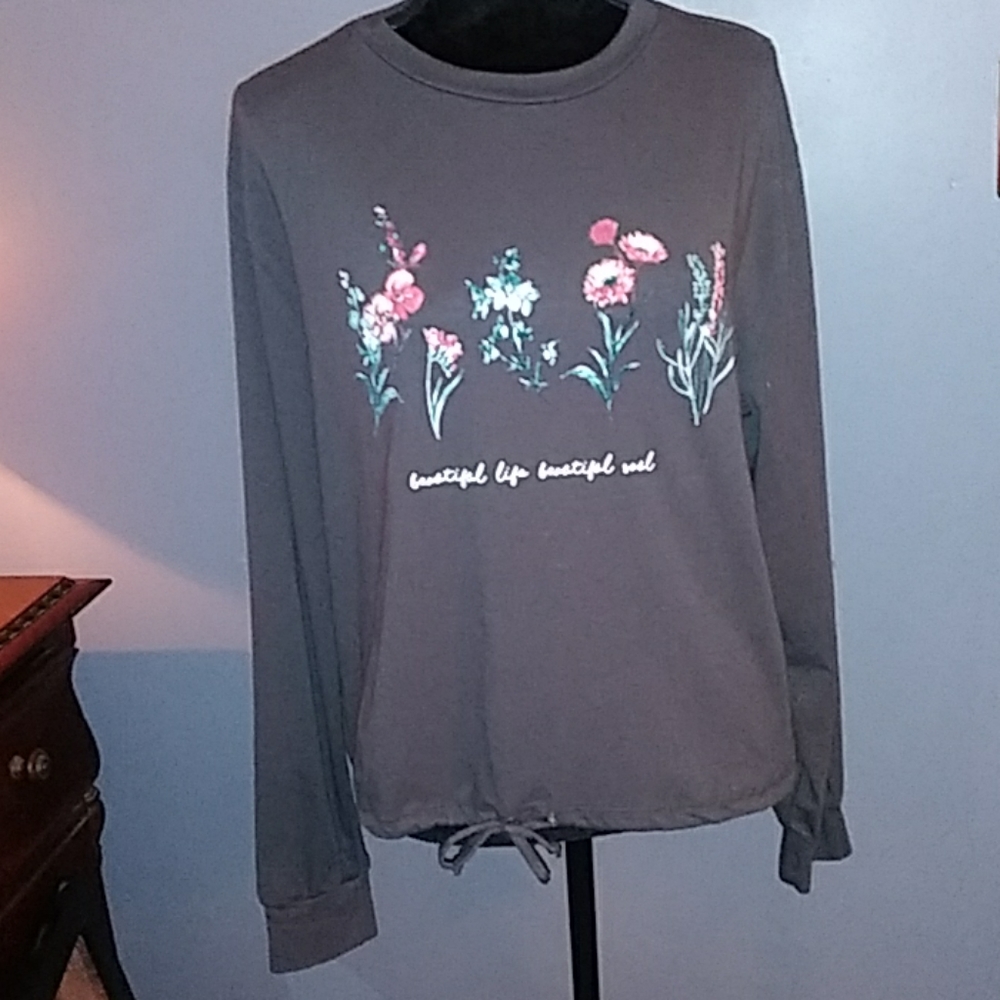 Dirtee Laundry Long Sleeve Embellished Tee Size L
